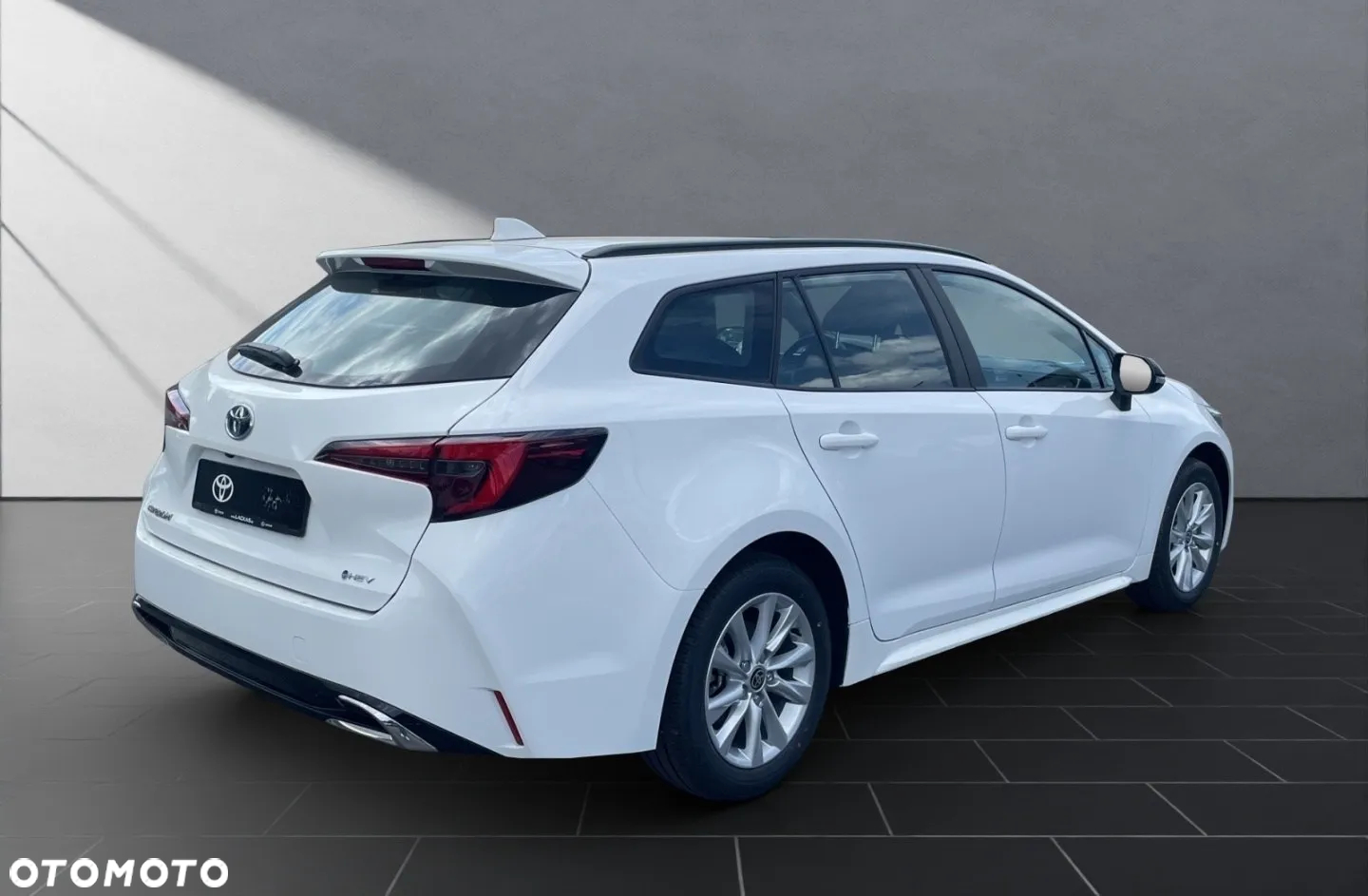 Toyota Corolla 1.8 Hybrid Comfort - 3