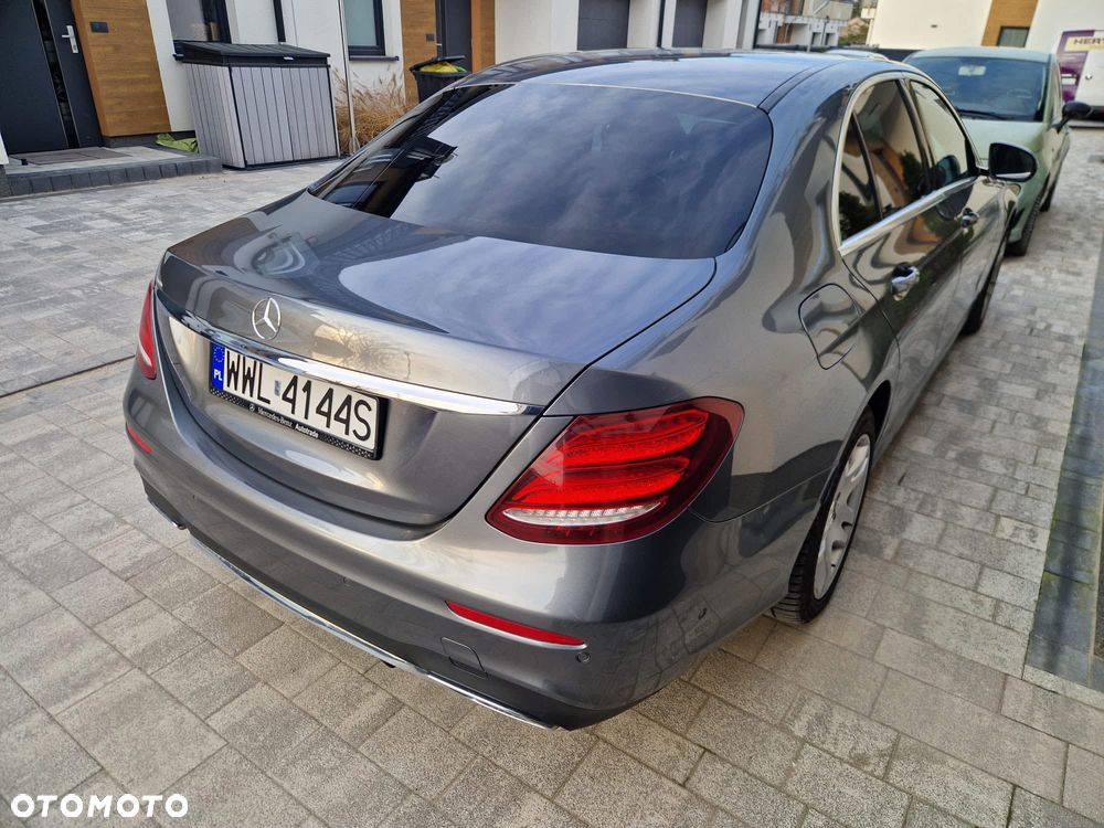 Mercedes-Benz Klasa E 220 d 9G-TRONIC - 6