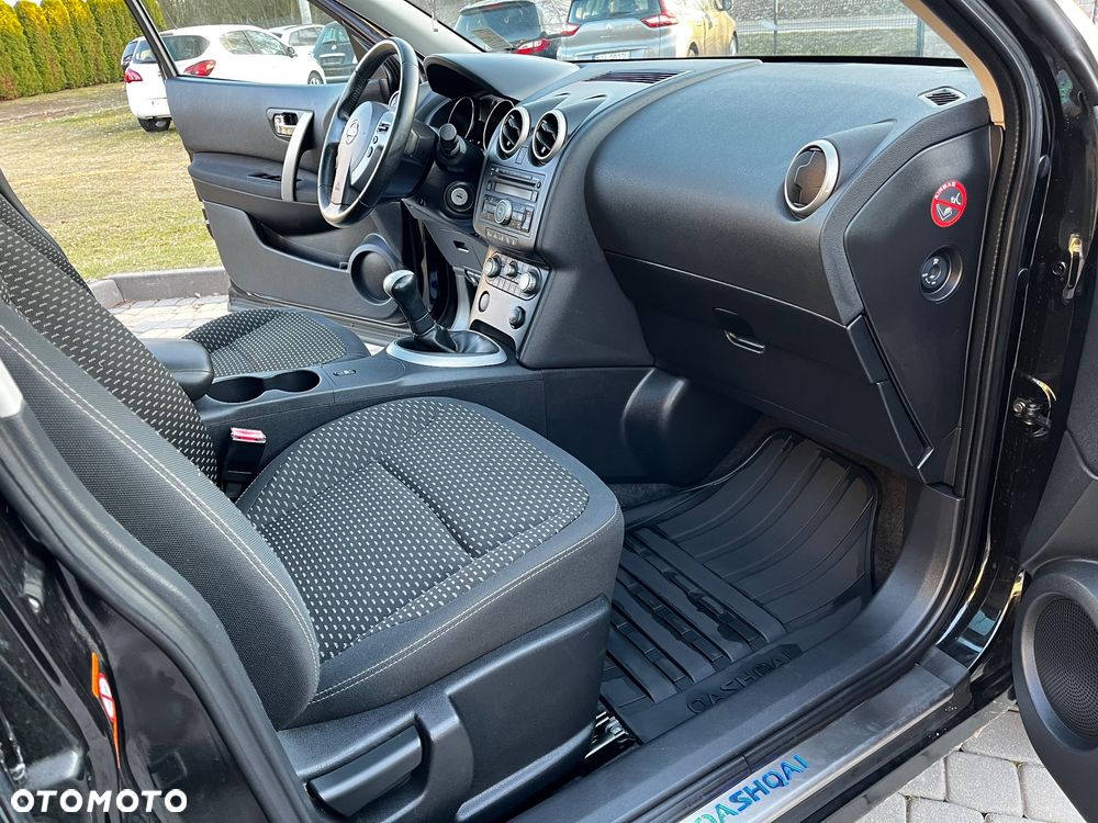 Nissan Qashqai - 23
