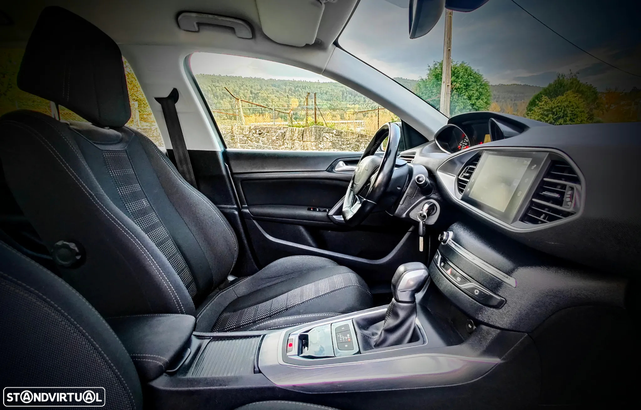 Peugeot 308 1.2 PureTech Allure Full LED EAT8 - 25