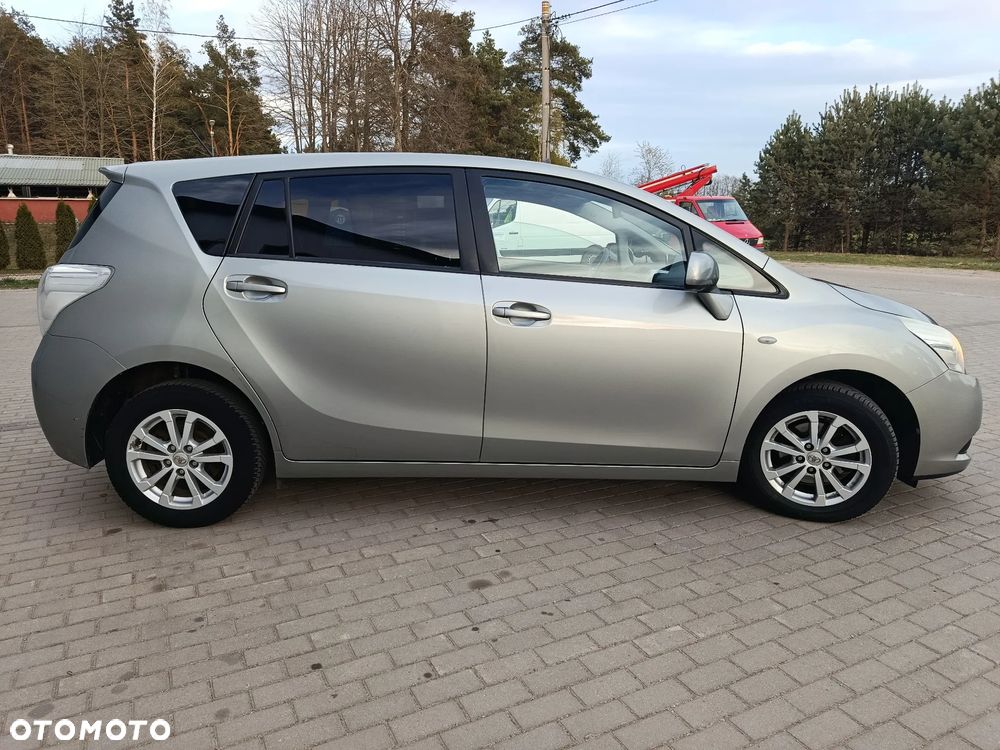 Toyota Verso 2.0 D-4D - 7