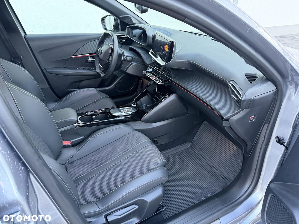 Peugeot 208 1.2 mHEV GT - 20
