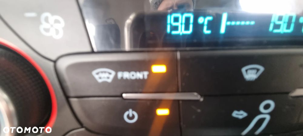 Ford Grand C-MAX 1.5 TDCi Start-Stopp-System Titanium - 30