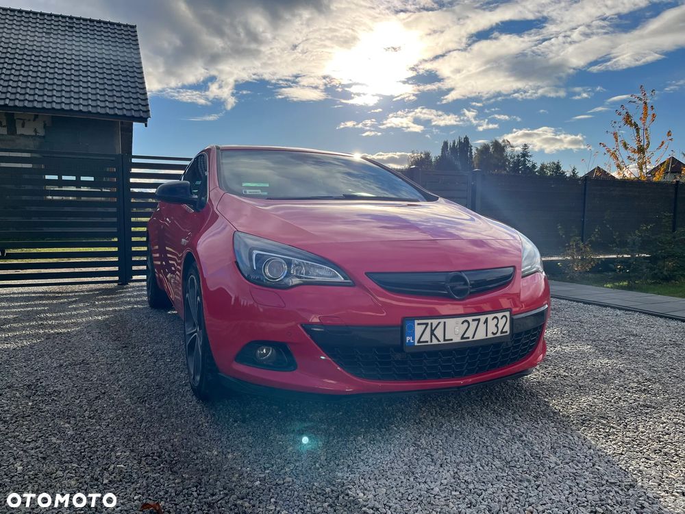 Opel Astra 1.6 Turbo Sport - 1