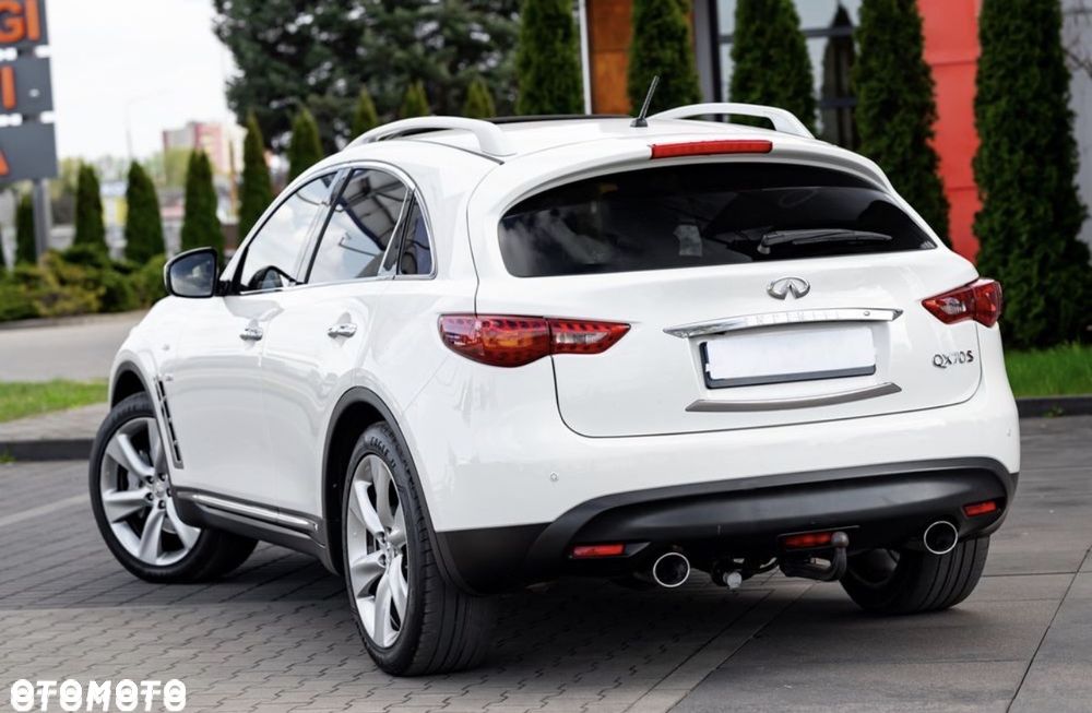 Infiniti QX70 3.0d S - 11