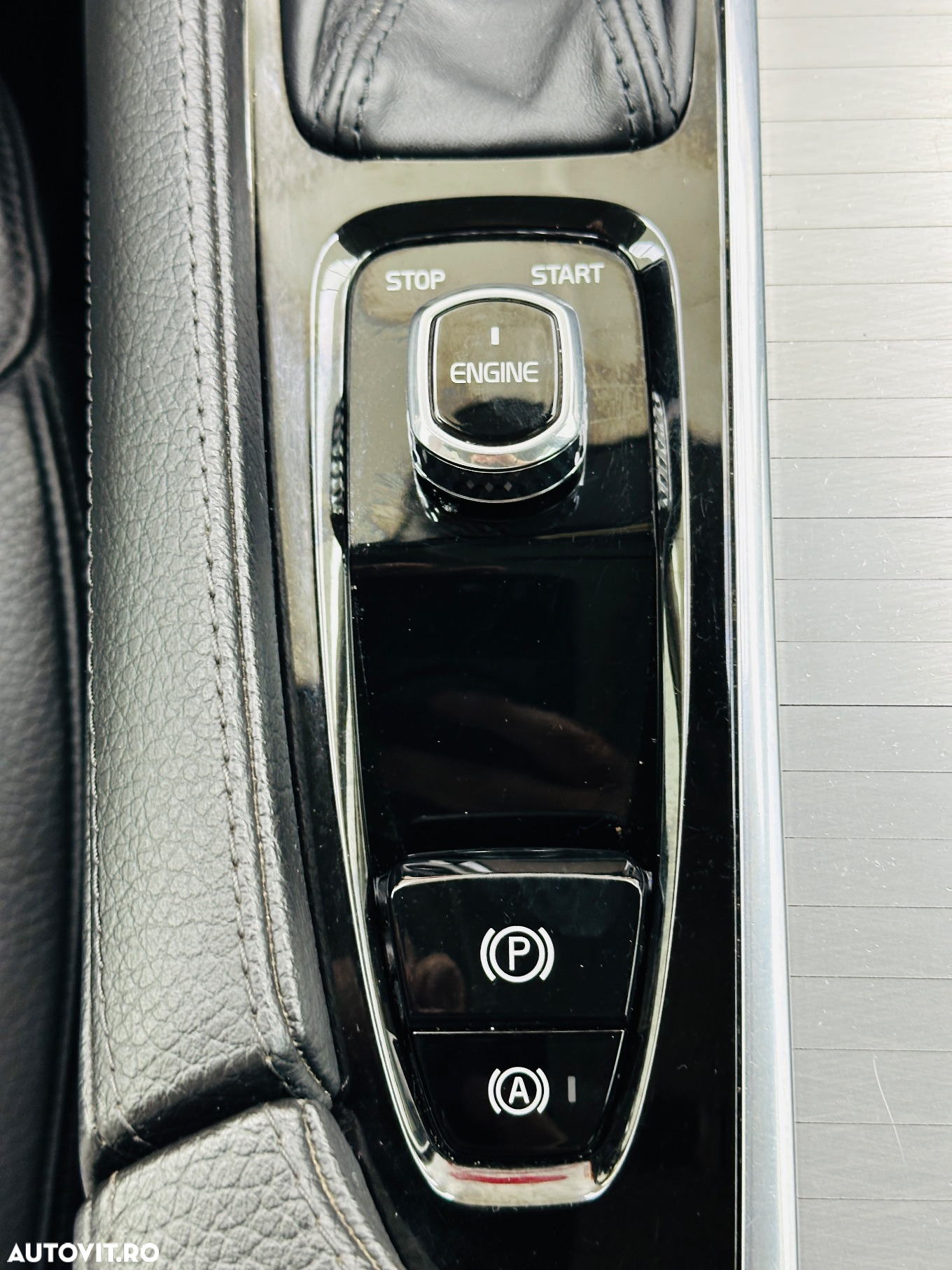 Volvo XC 90 D5 AWD Geartronic Momentum - 27
