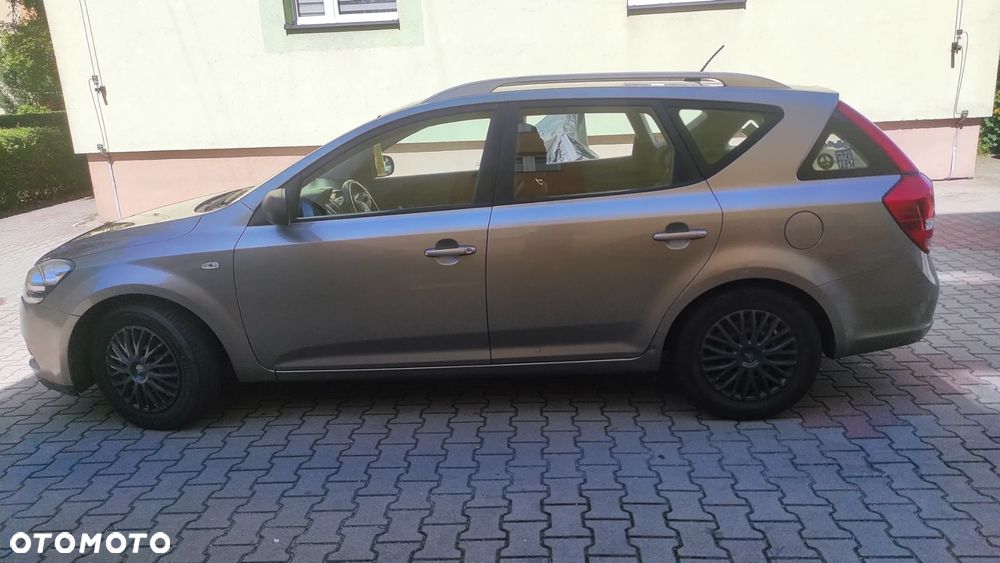 Kia Ceed 1.4 Comfort - 12