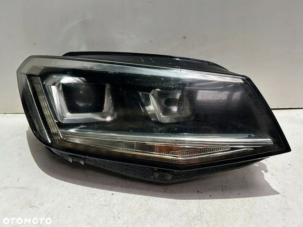 Reflektor prawy Volkswagen Caddy - 1