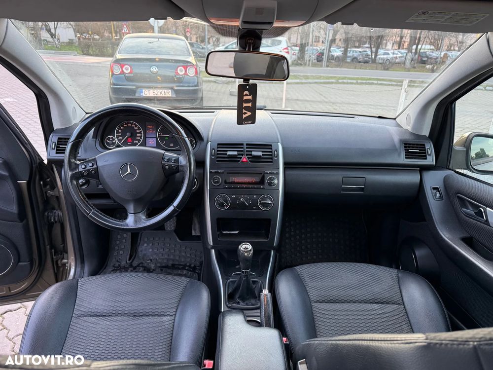 Mercedes-Benz A - 14