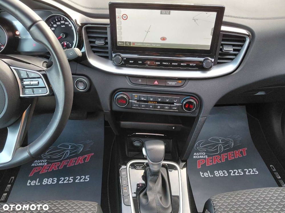 Kia Ceed - 22