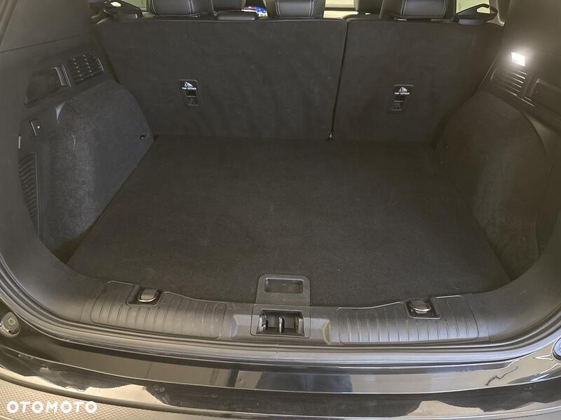 Ford Kuga - 24