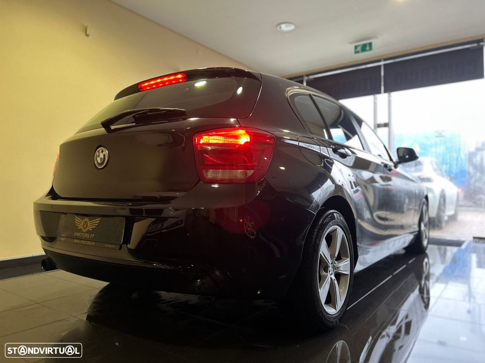BMW 118 dA Line Sport - 8