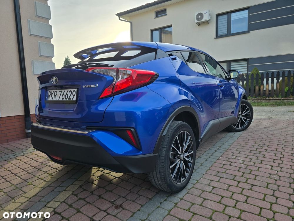 Toyota C-Hr 2018 photo 4