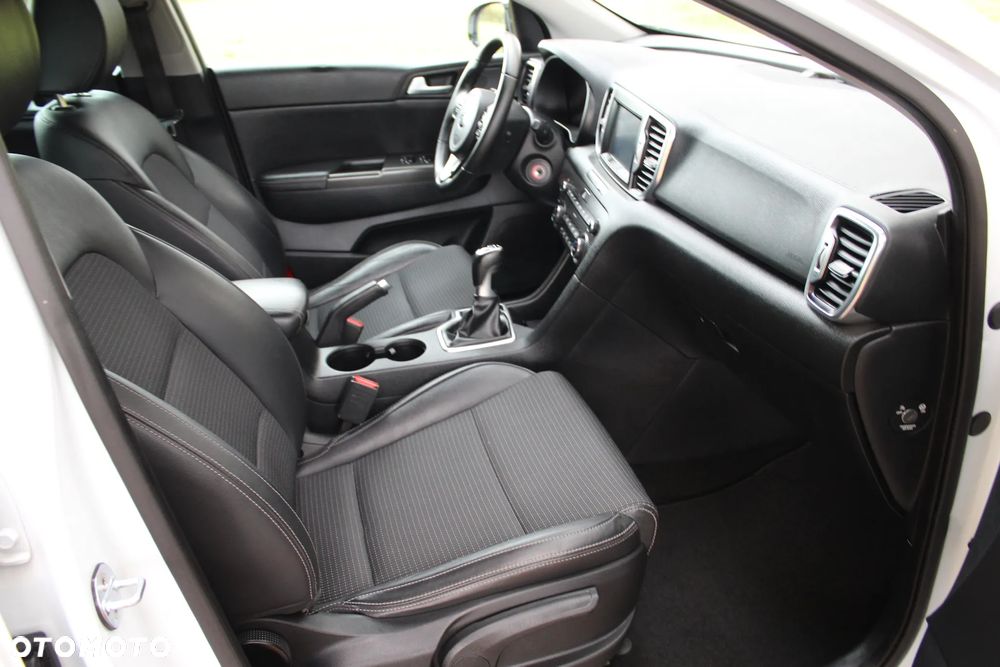 Kia Sportage 1.7 CRDI 2WD ISG Spirit - 25