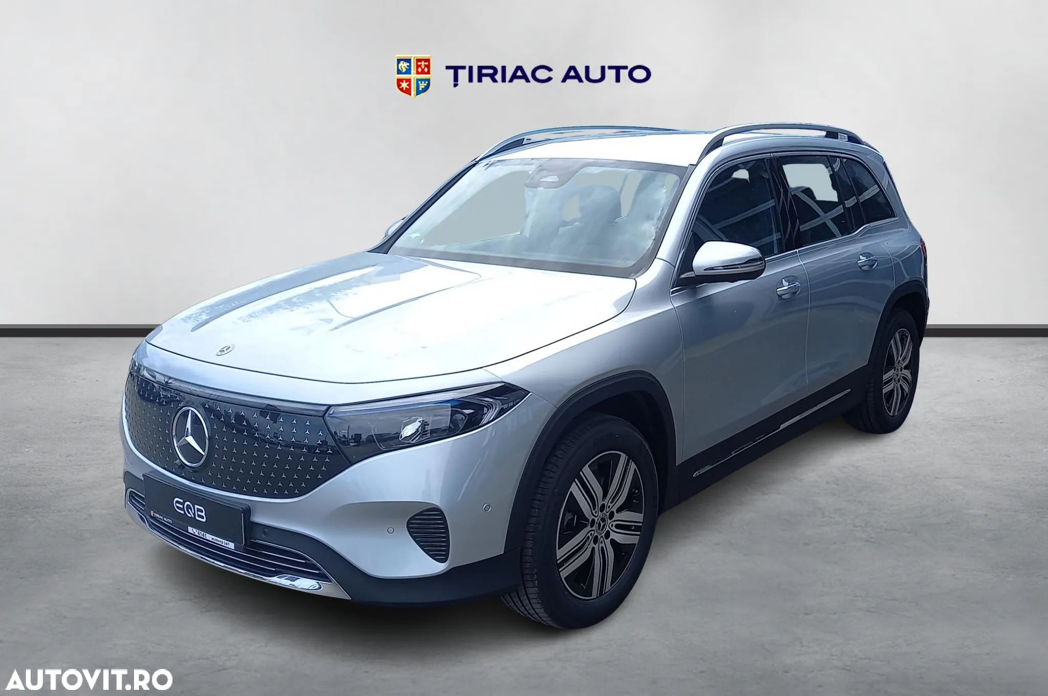 Mercedes-Benz EQB 300 4MATIC - 1