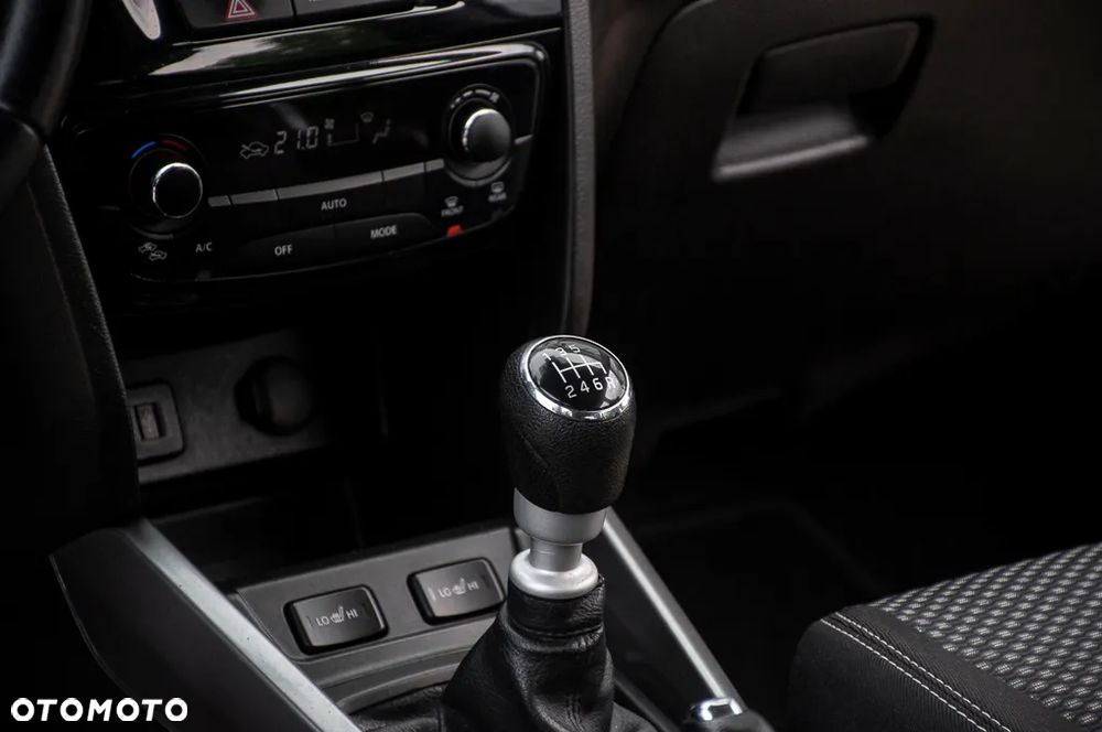Suzuki Vitara ver-1-4-boosterjet-shvs-premium-2wd - 38