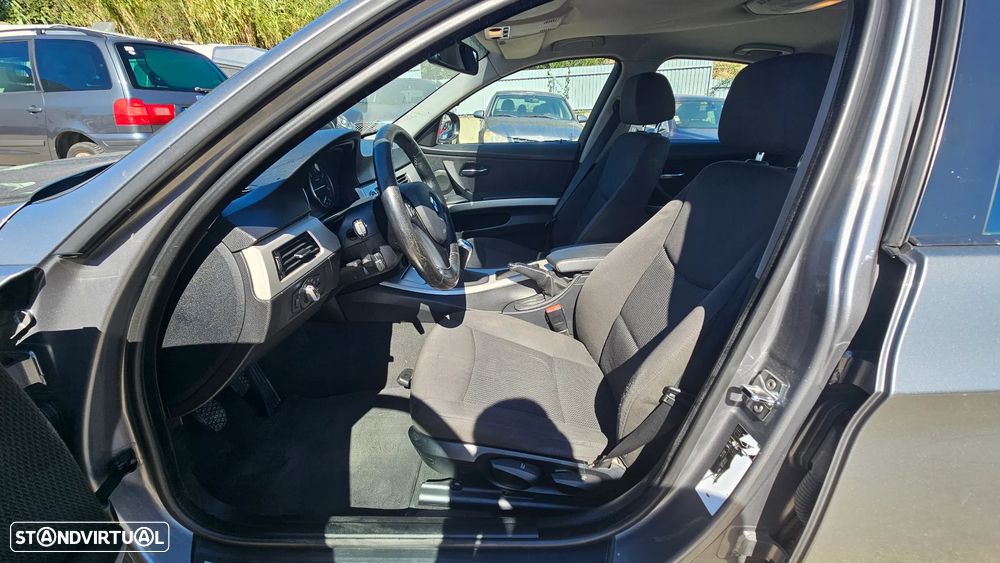 BMW 318 d Sport - 9