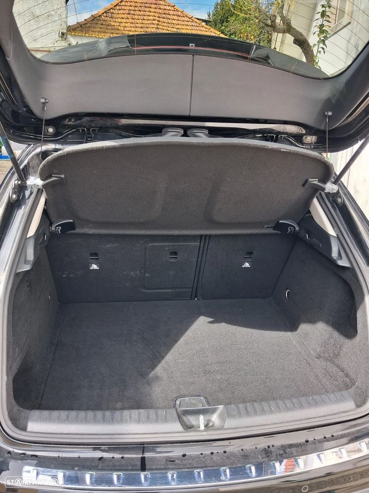 Mercedes-Benz GLA 200 (CDI) d 4Matic 7G-DCT Urban - 12