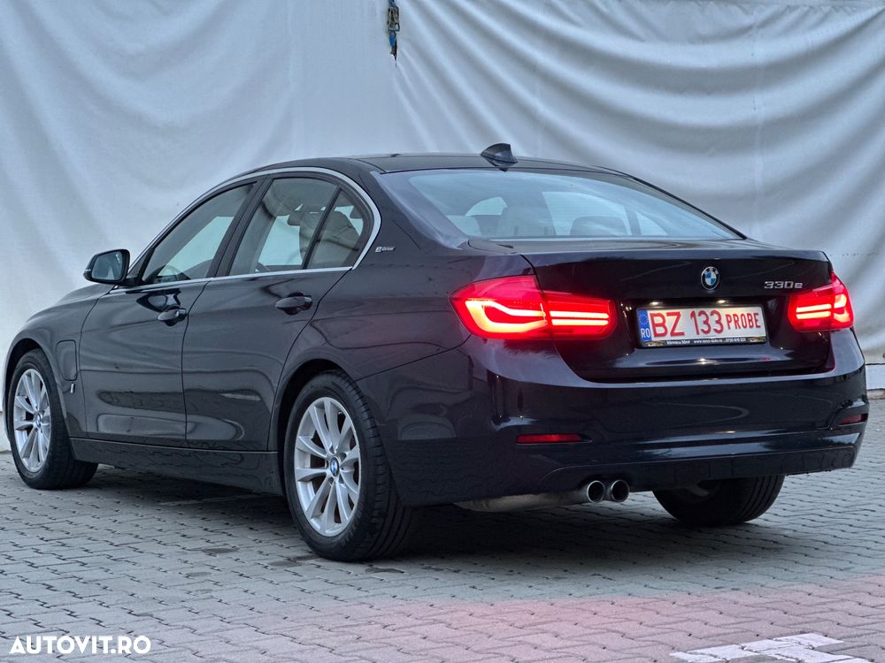 BMW Seria 3 330e iPerformance M Sport - 8