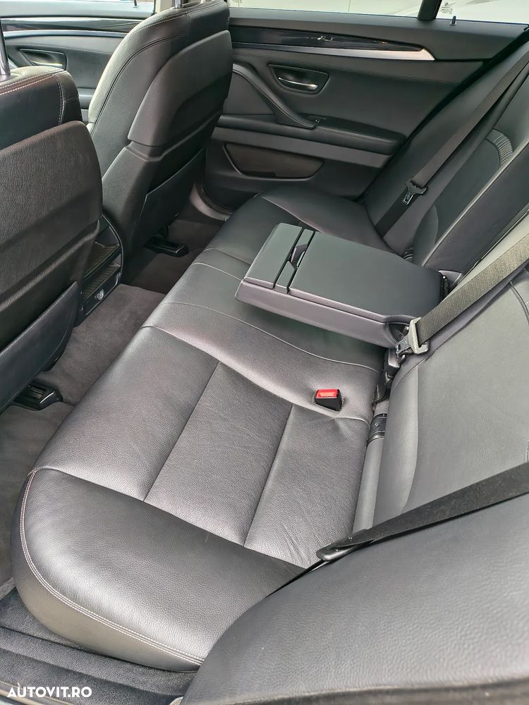 BMW Seria 5 530d Aut. Luxury Line - 12