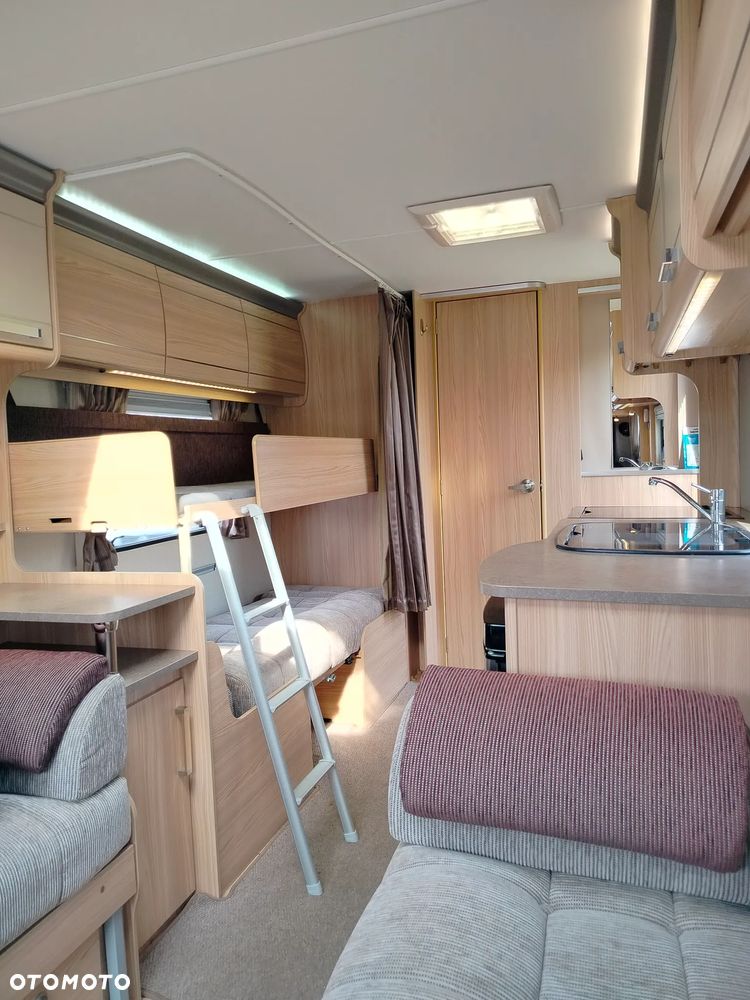 Coachman Pastiche 520/4 - 5
