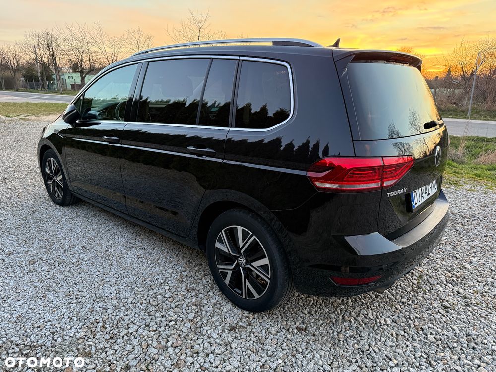 Volkswagen Touran 2.0 TDI SCR DSG Highline - 6