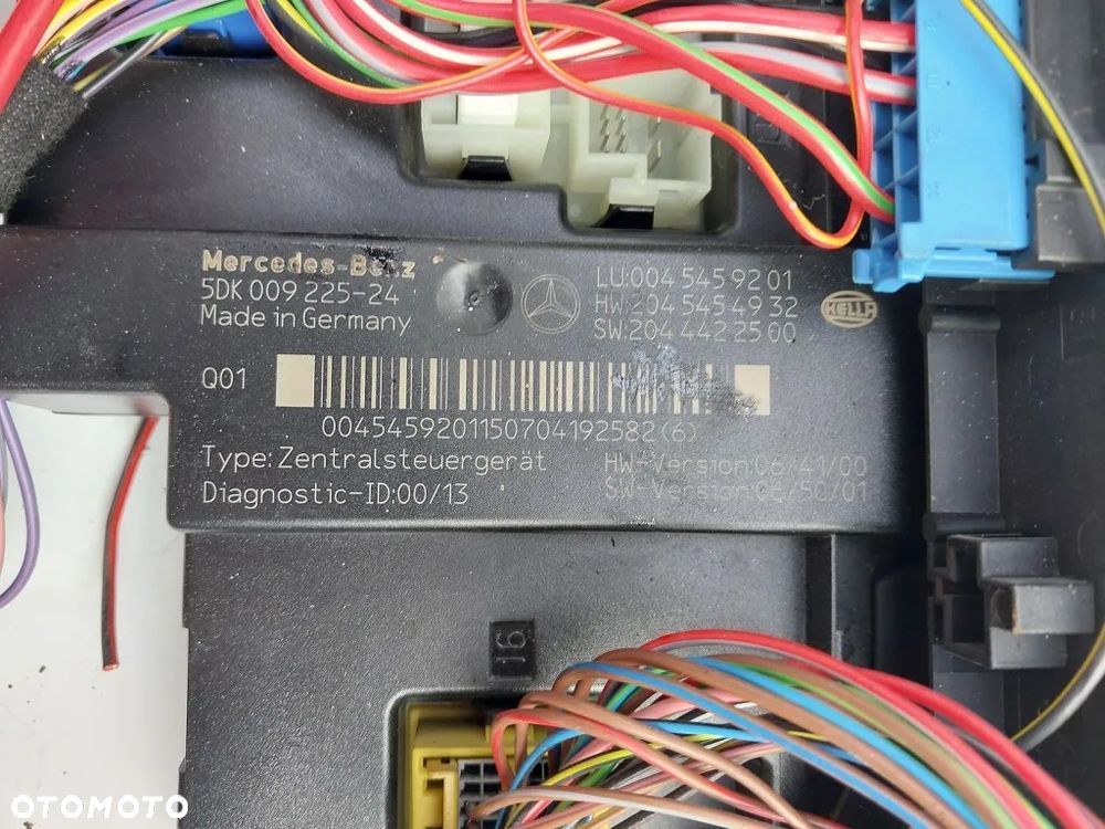 skrzynka bezpieczników moduł sam mercedes w204 c-klassa 2045454932 - 4