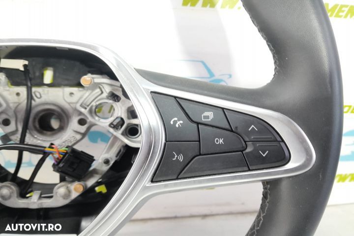 Volan in 3 spite cu comenzi 484002607r Renault Captur 2  [din 2019 pana  2020] seria - 2