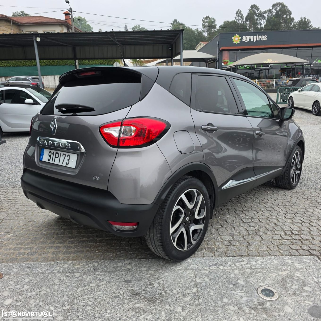 Renault Captur 0.9 TCE Exclusive - 2