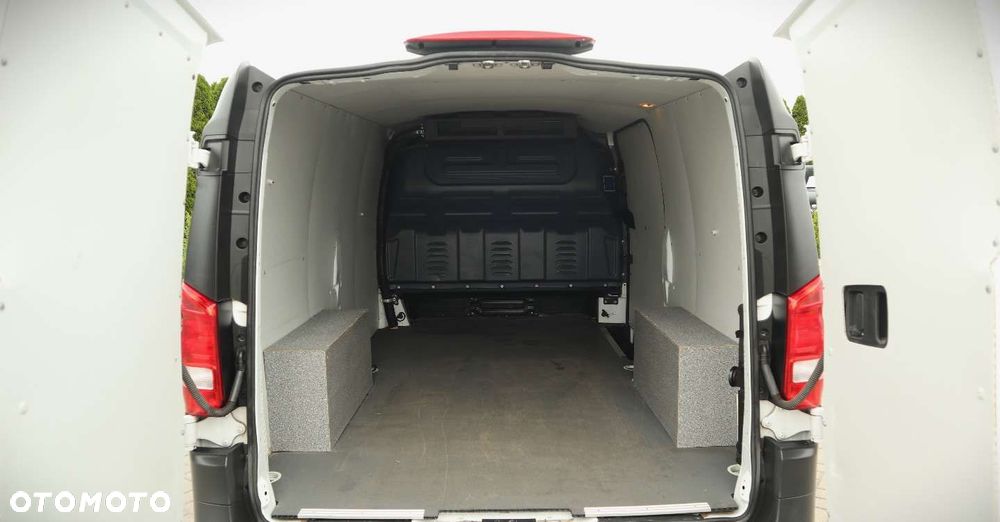 Mercedes-Benz Vito - 11