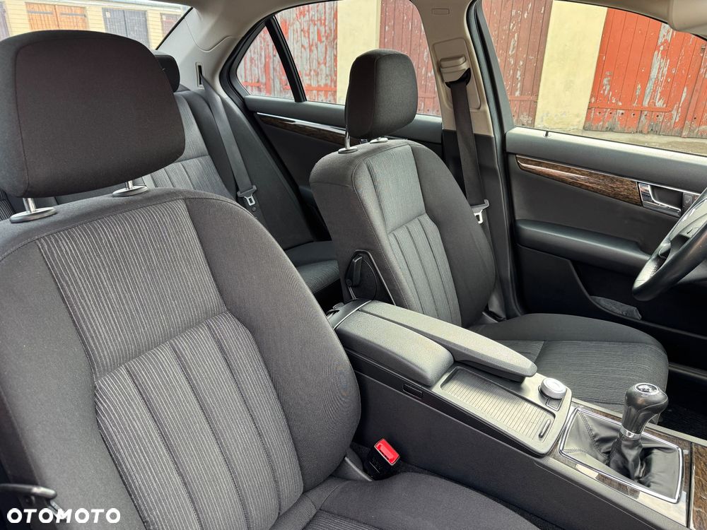 Mercedes-Benz Klasa C 180 Kompressor Elegance - 17