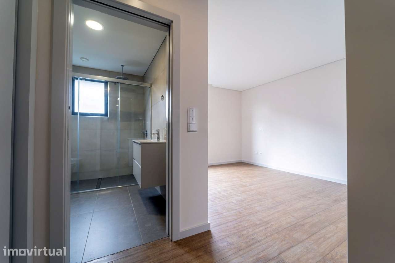 Apartamento T3 Venda em Cedofeita, Santo Ildefonso, Sé, Miragaia, São - Grande imagem: 3/12