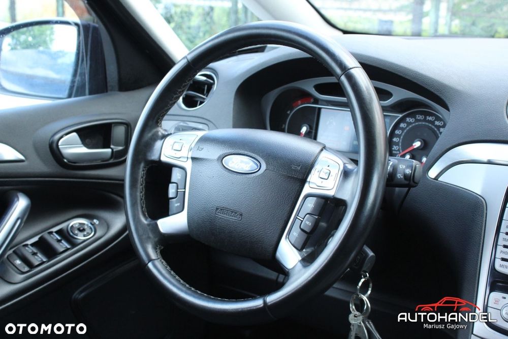 Ford S-Max - 19