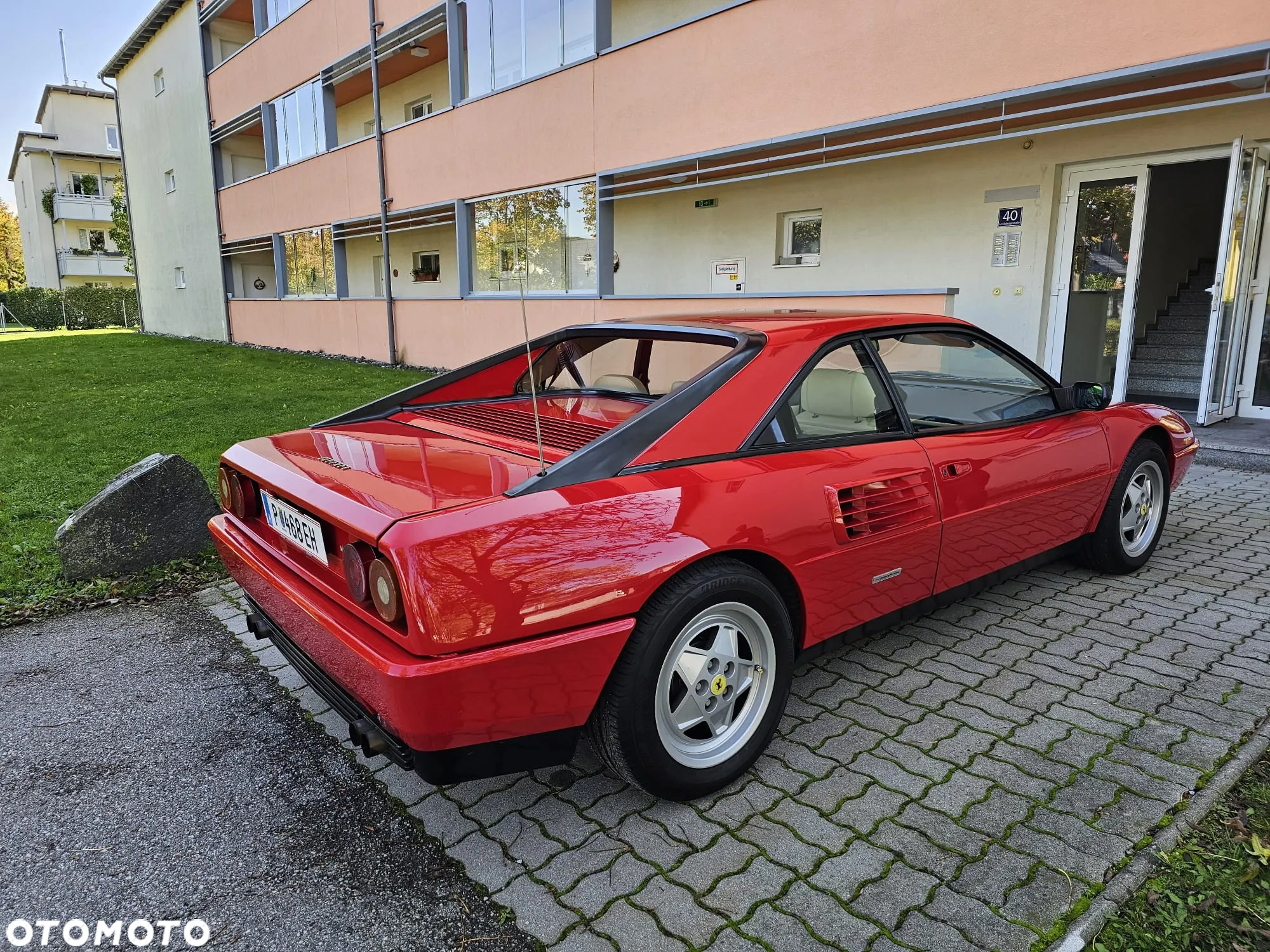 Ferrari Mondial - 14