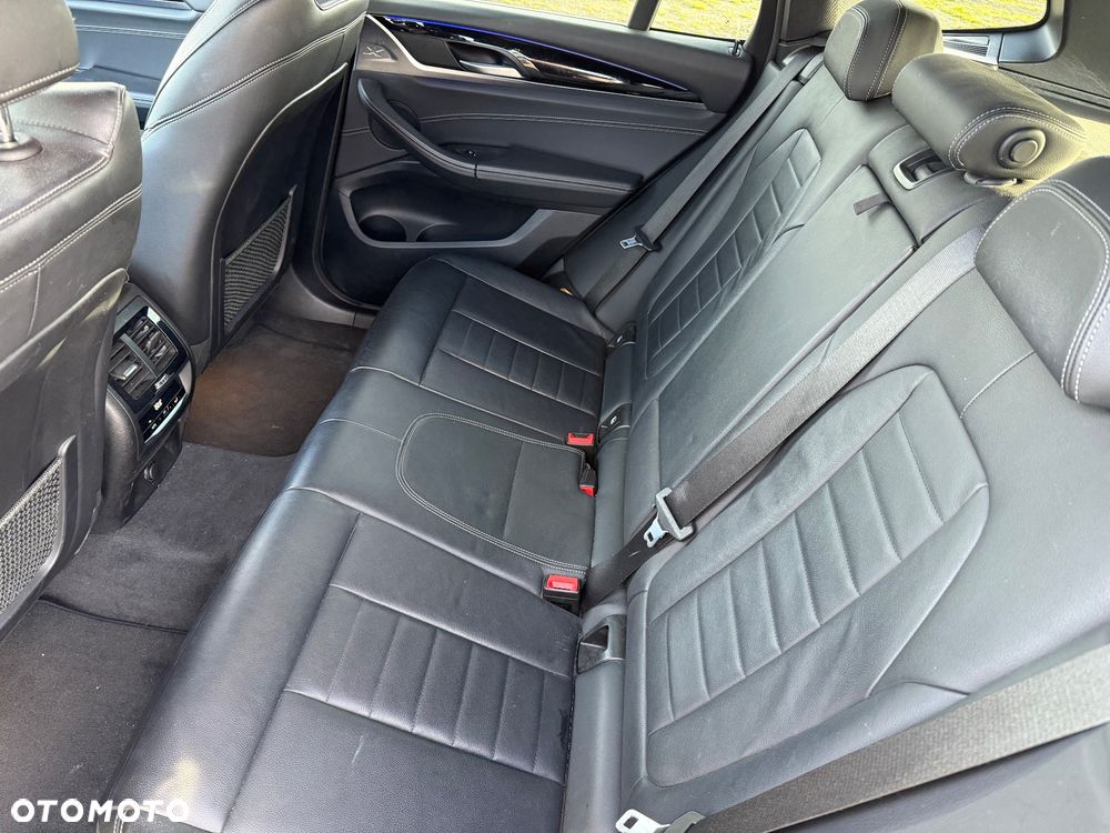 BMW X3 xDrive25d - 12