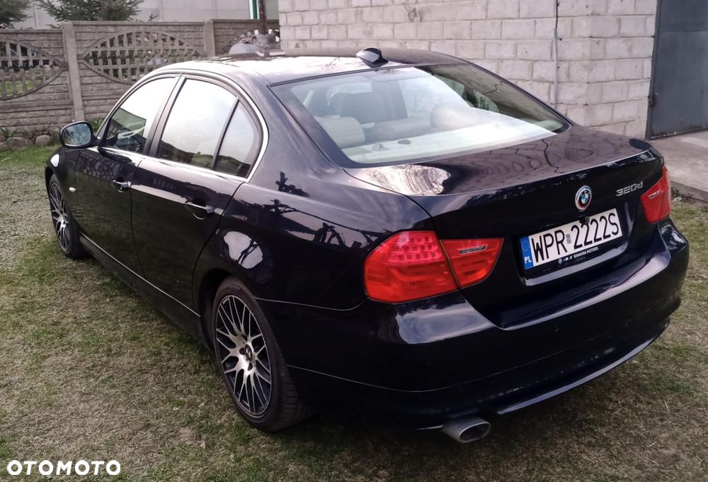 BMW Seria 3 320d DPF - 9