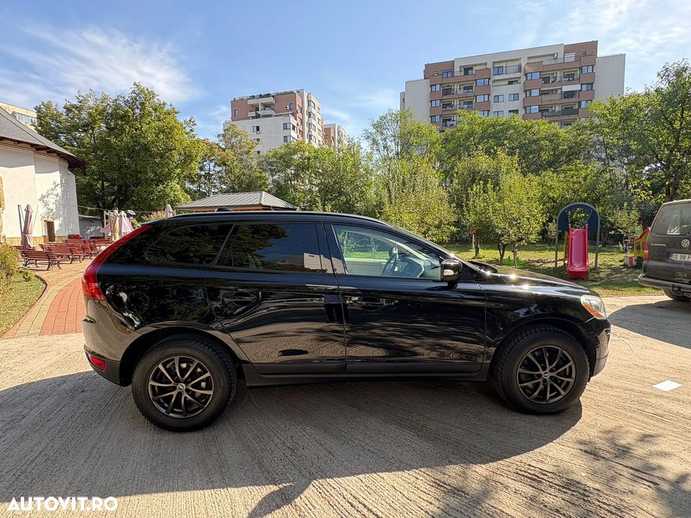 Volvo XC 60 2.4D AWD Base - 3