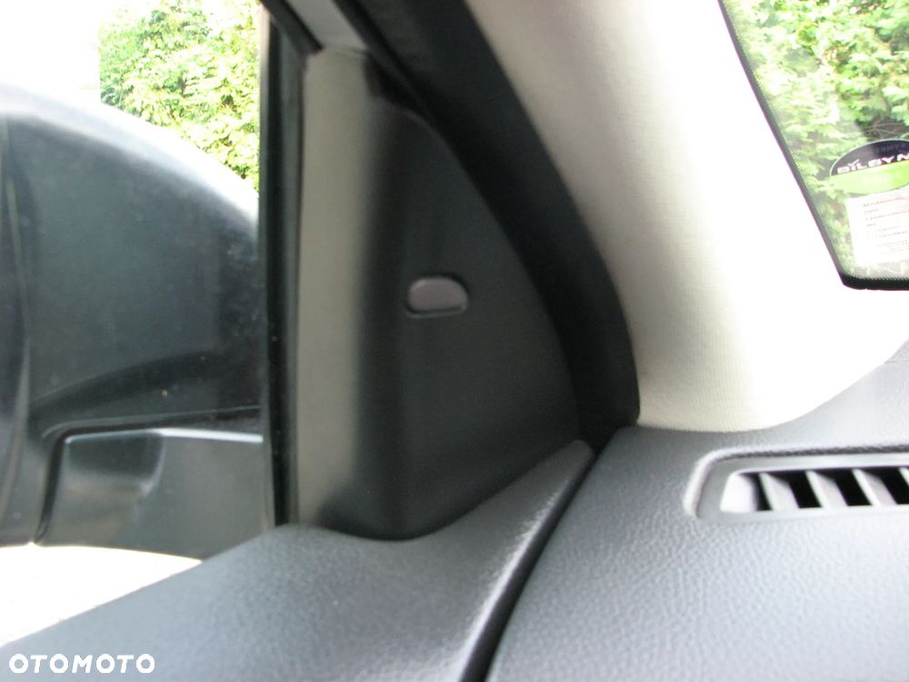 Nissan Qashqai 1.2 DIG-T N-Connecta EU6 - 30