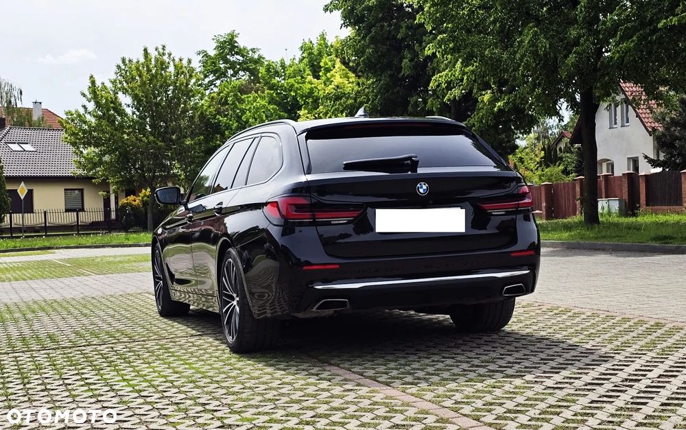 BMW Seria 5 530i mHEV Luxury Line sport - 9