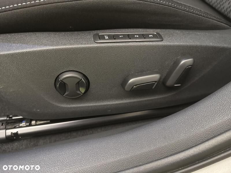 Skoda Octavia 2.0 TSI 4x4 Style DSG - 19