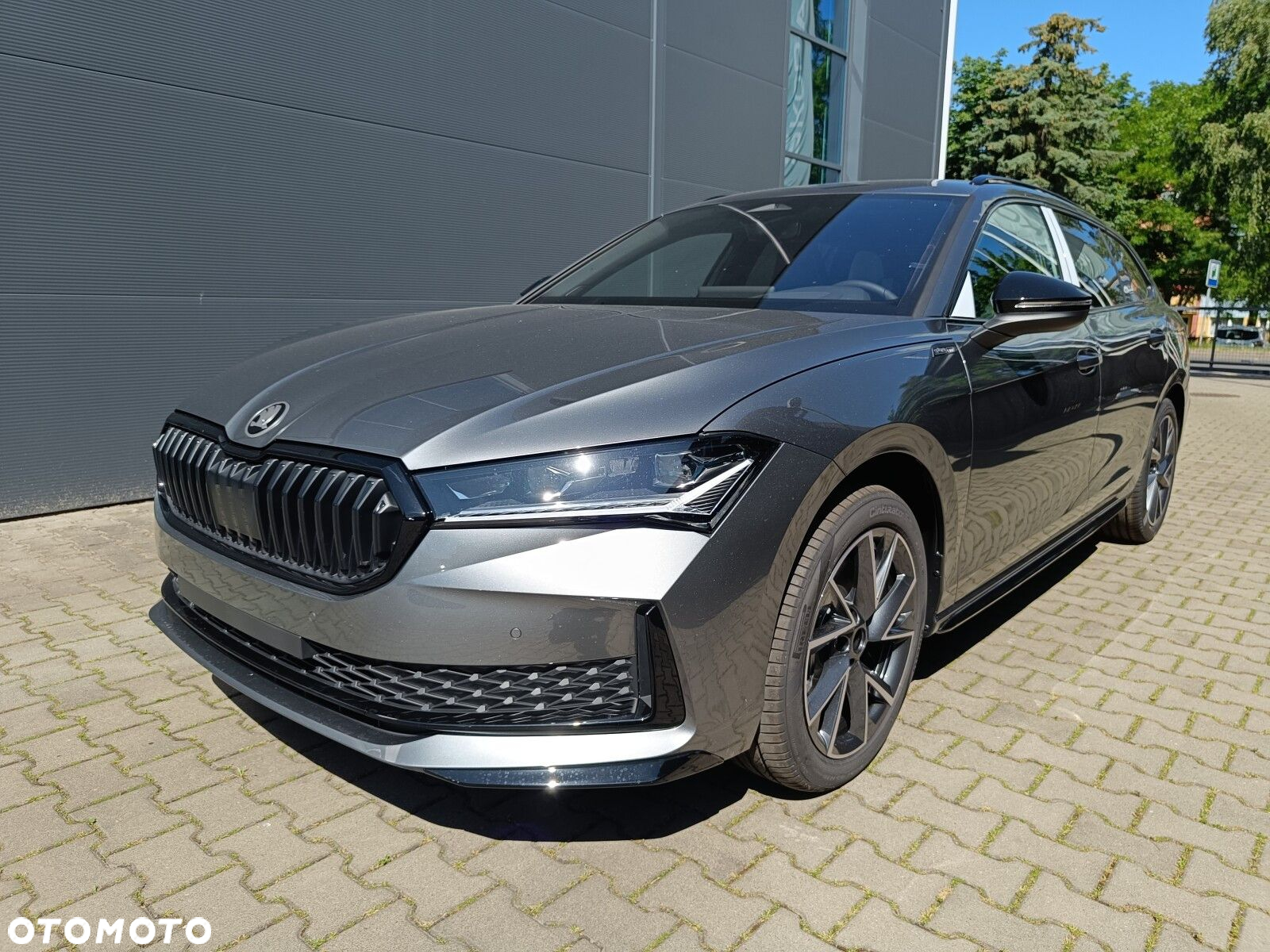 Skoda Superb 2.0 TSI Sportline DSG - 2
