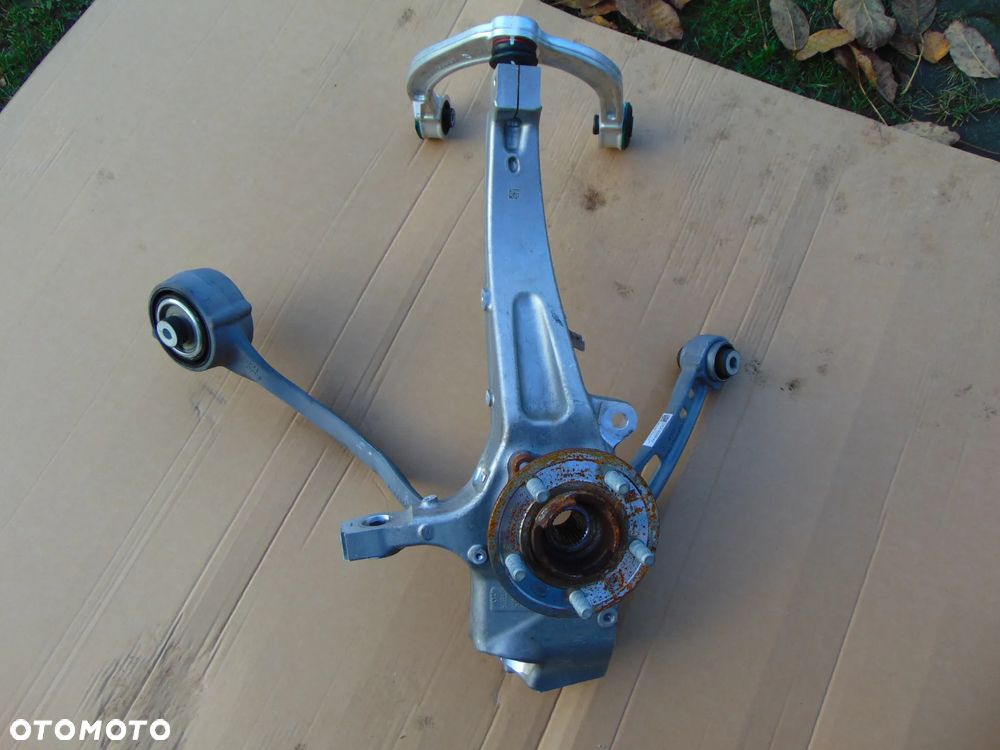 ZWROTNICA WAHACZE LEWY PRZÓD LAND ROVER DEFENDER II L663 L8B2-3K186-CA