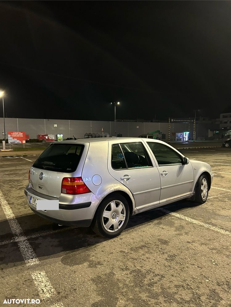 Volkswagen Golf 1.4 - 4