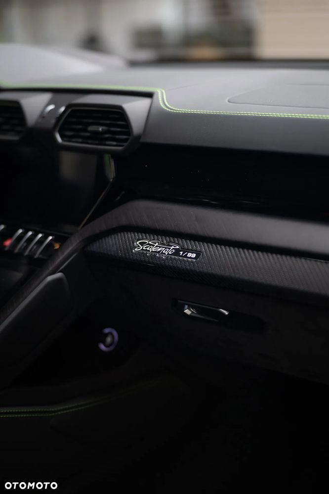 Lamborghini Urus - 25