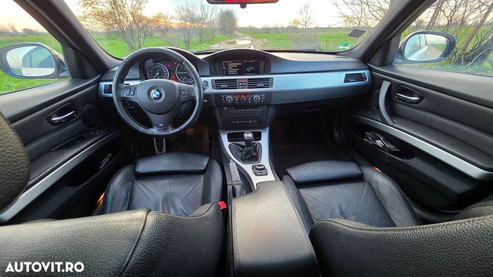BMW Seria 3 320d DPF Efficient Dynamics Edition - 7