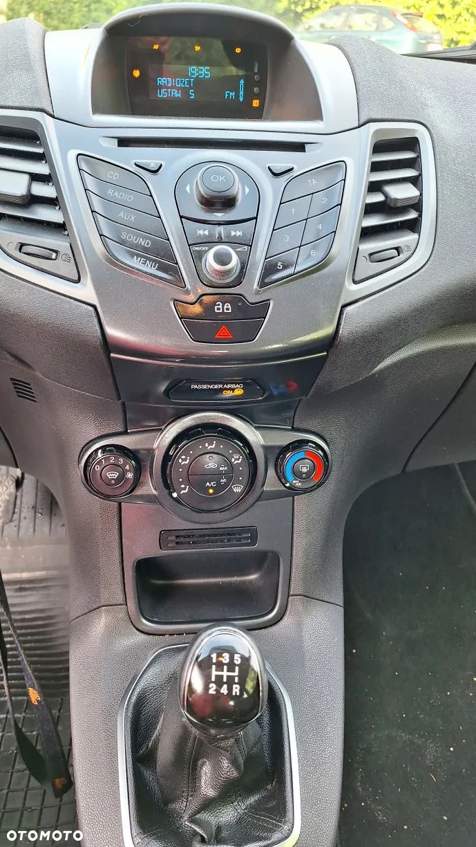 Ford Fiesta - 7