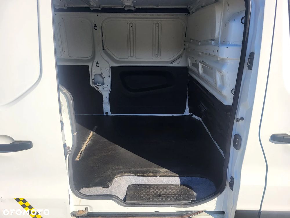 Opel Vivaro - 34