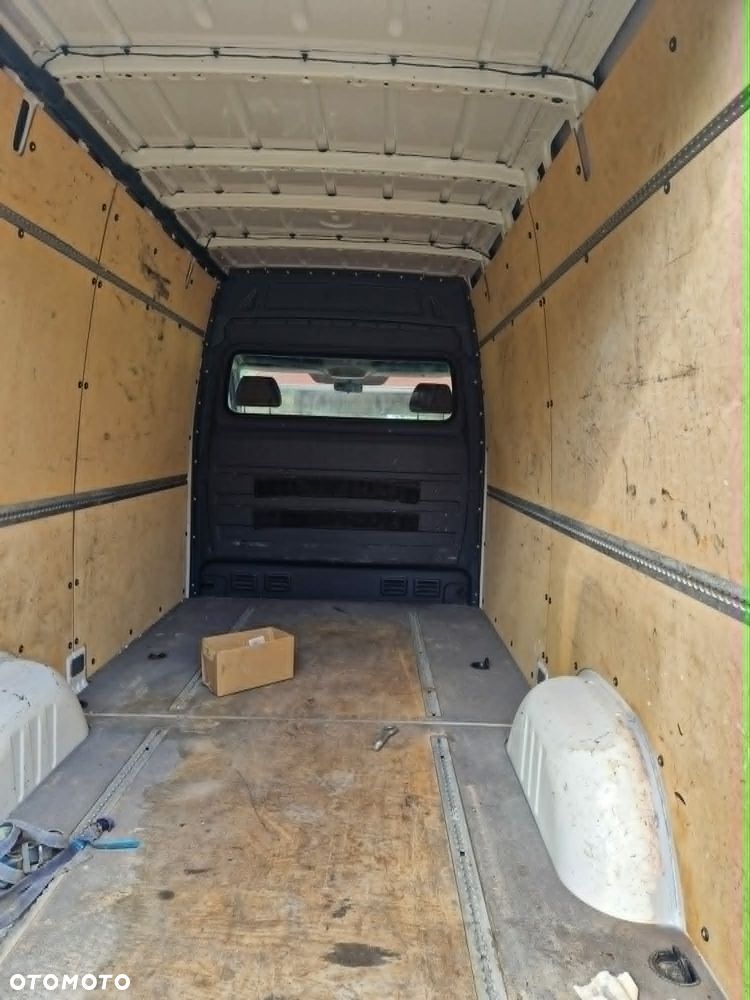 Volkswagen CRAFTER - 6