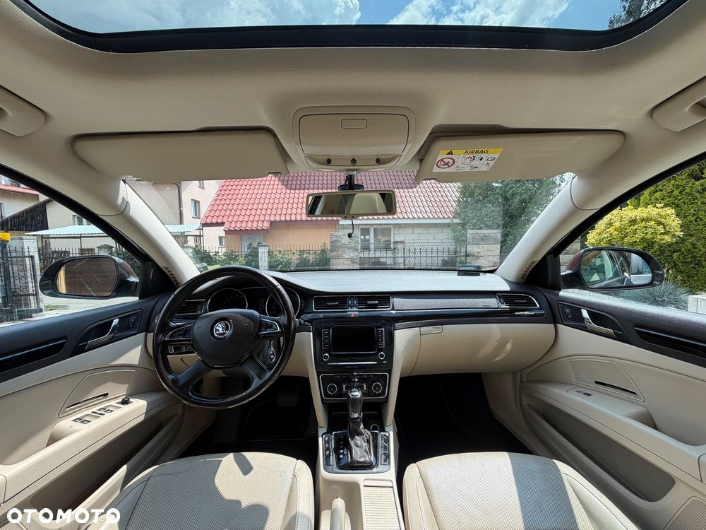 Skoda Superb 2.0 TDI 4x4 L&K DSG - 20
