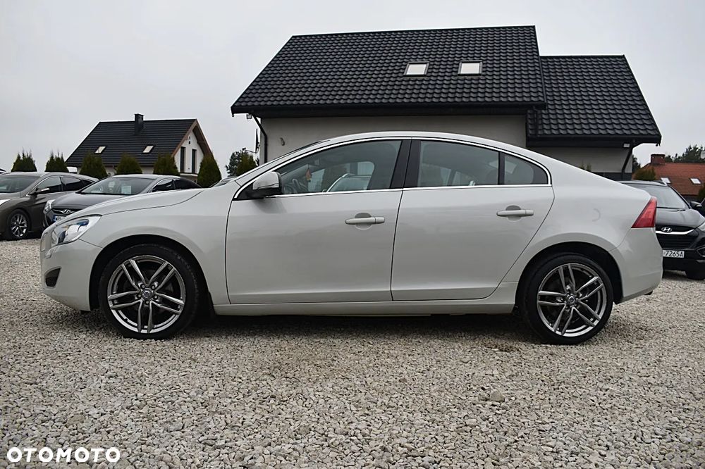 Volvo S60 D3 Geartronic Summum - 5